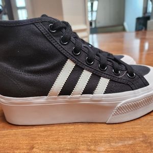 Adidas platform Sz 5